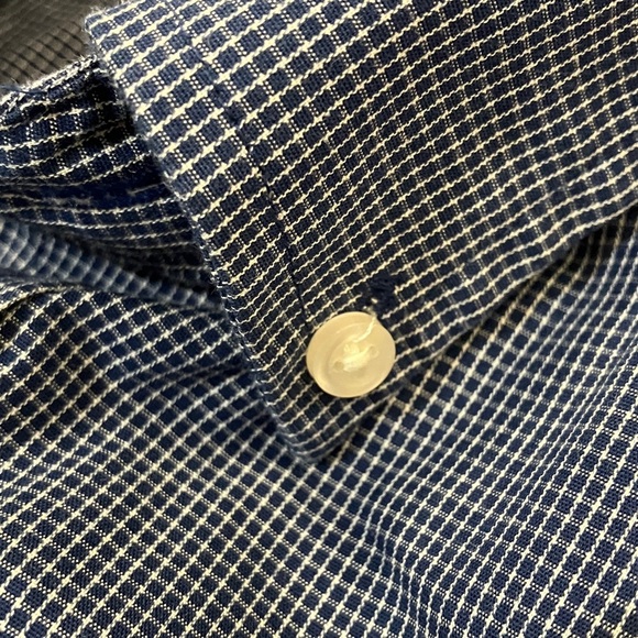 Izod men’s size medium navy blue Checkered cotton blend long sleeve button Shirt - Picture 14 of 16